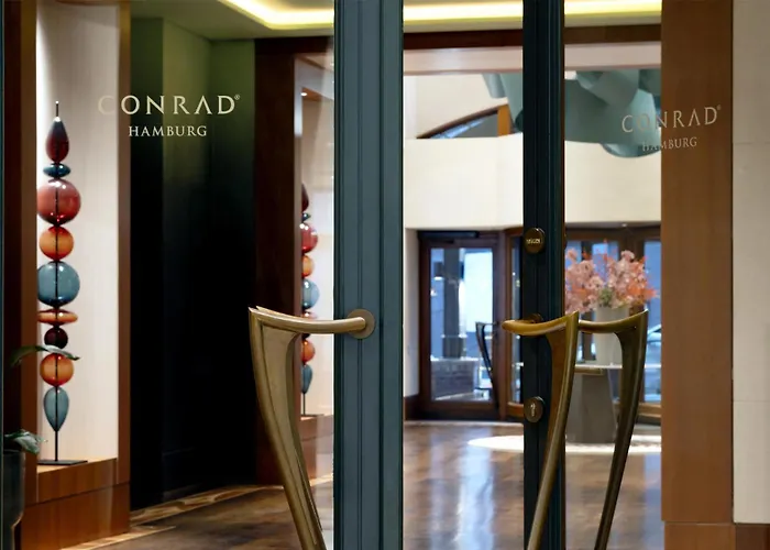 Hotel Conrad