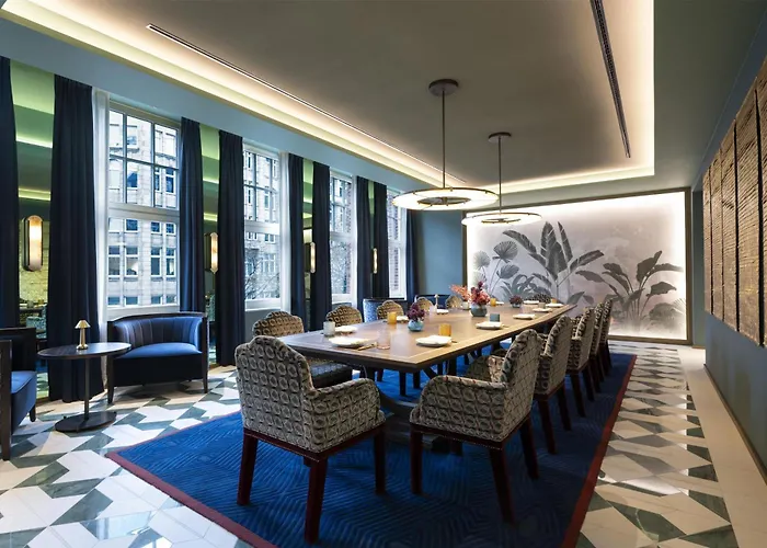 Conrad 5* Hamburg