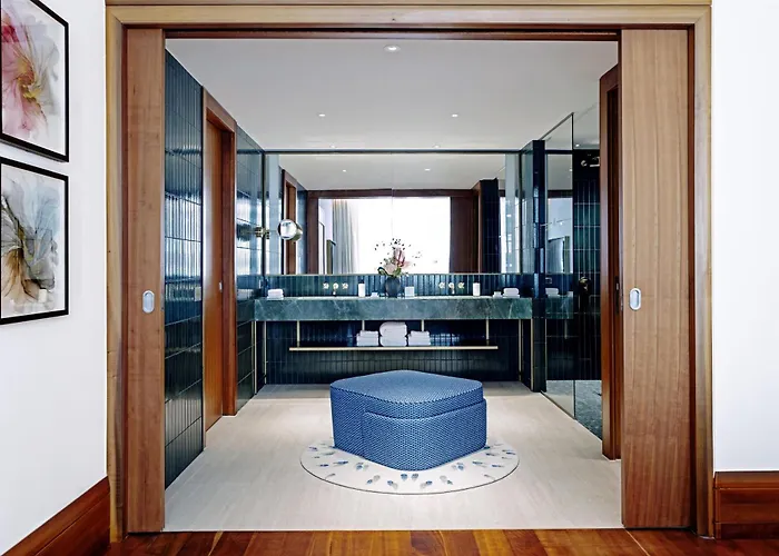 Conrad Hotel 5*